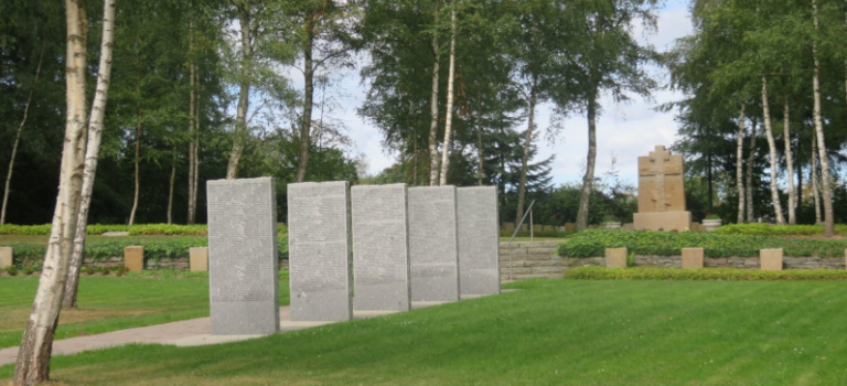 Online-Führung über die Kriegsgräberstätte Simmerath-Rurberg